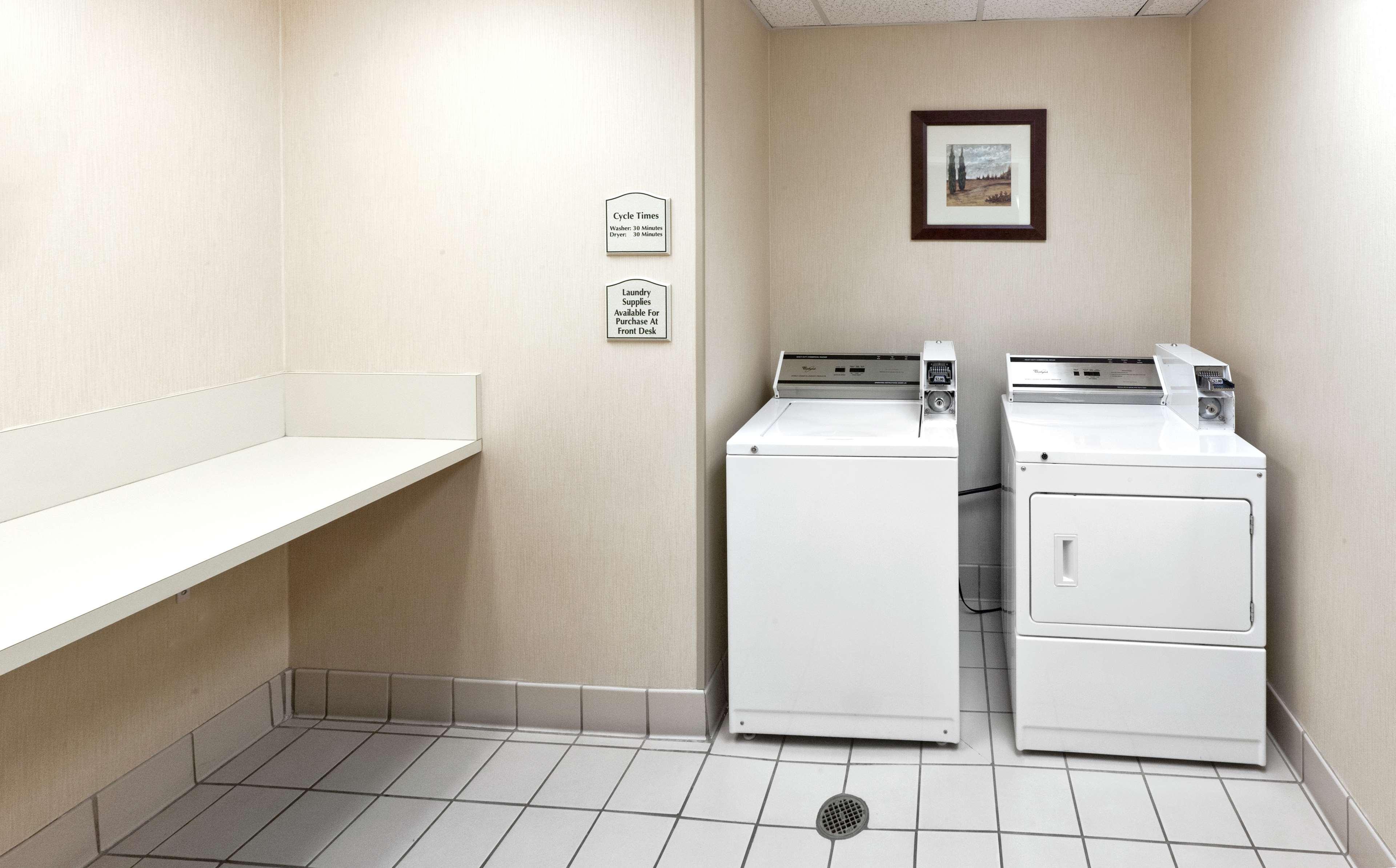 Hilton Garden Inn Ontario Rancho Cucamonga Εξωτερικό φωτογραφία