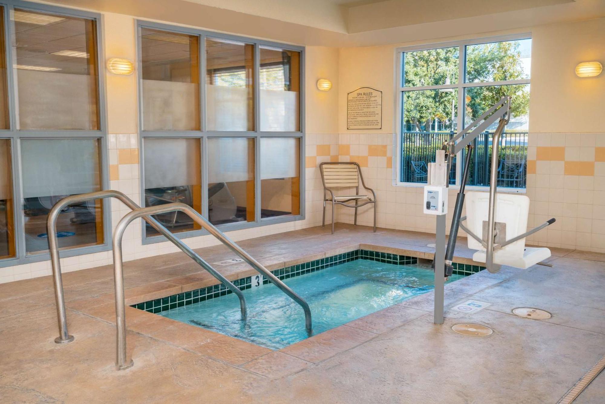 Hilton Garden Inn Ontario Rancho Cucamonga Εξωτερικό φωτογραφία