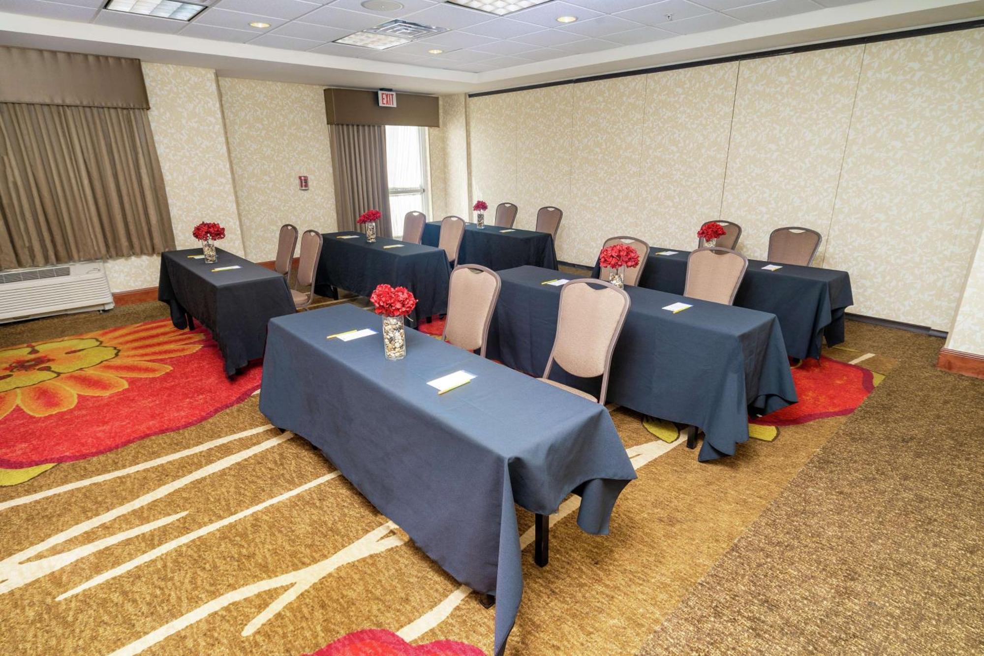 Hilton Garden Inn Ontario Rancho Cucamonga Εξωτερικό φωτογραφία