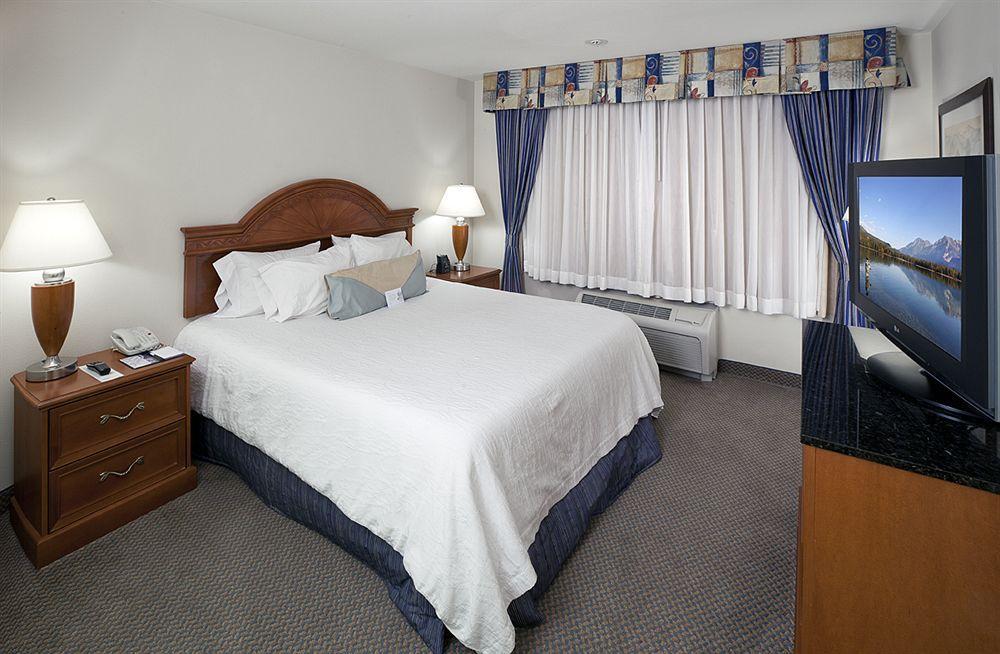 Hilton Garden Inn Ontario Rancho Cucamonga Εξωτερικό φωτογραφία
